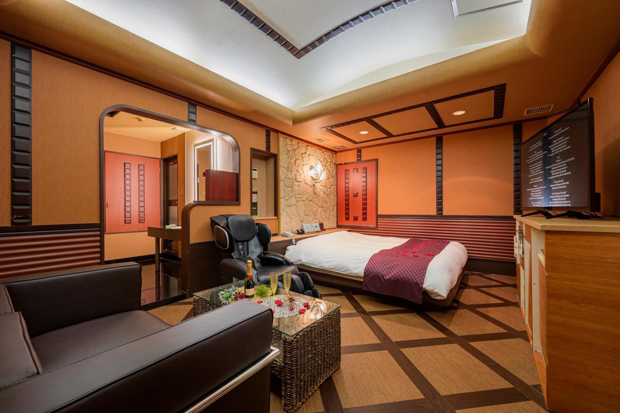 Hotel Mobilia (Adults Only) Tsurugashima Exterior photo